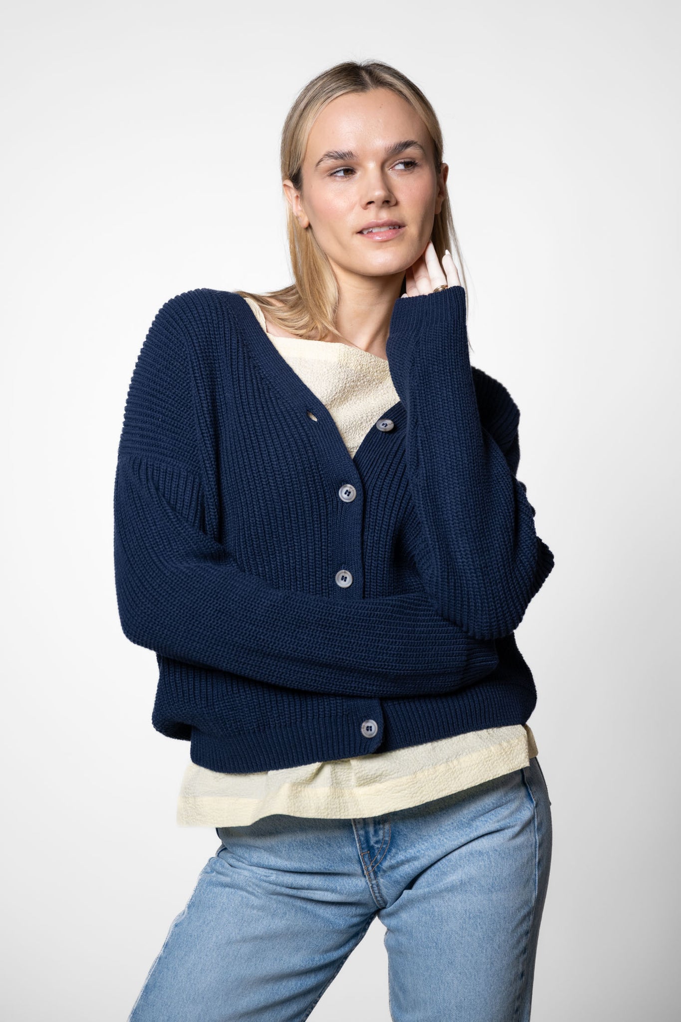 Kurze Strickjacke navy